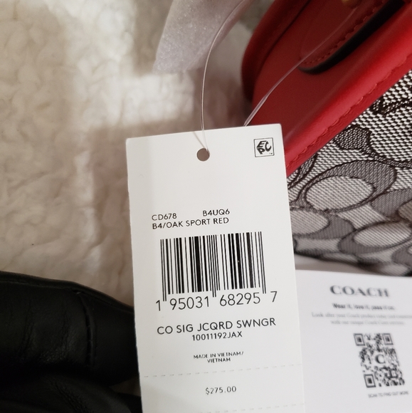 COACH Swinger Signature Jacquard Shoulder Bag - Picture 9 of 11